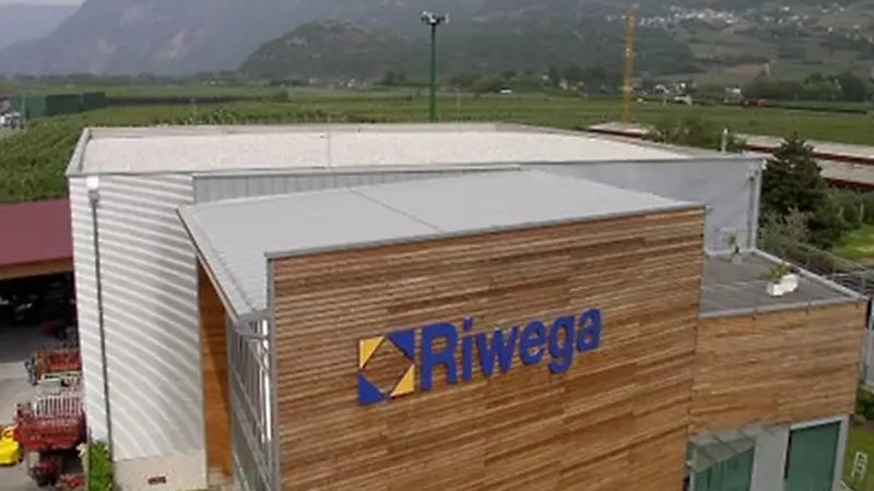 选择加盟代理的厂家，应考察其以下实力：